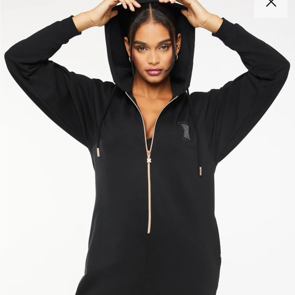Savage x Fenty Black Onesie Pajamas Size M NWOT